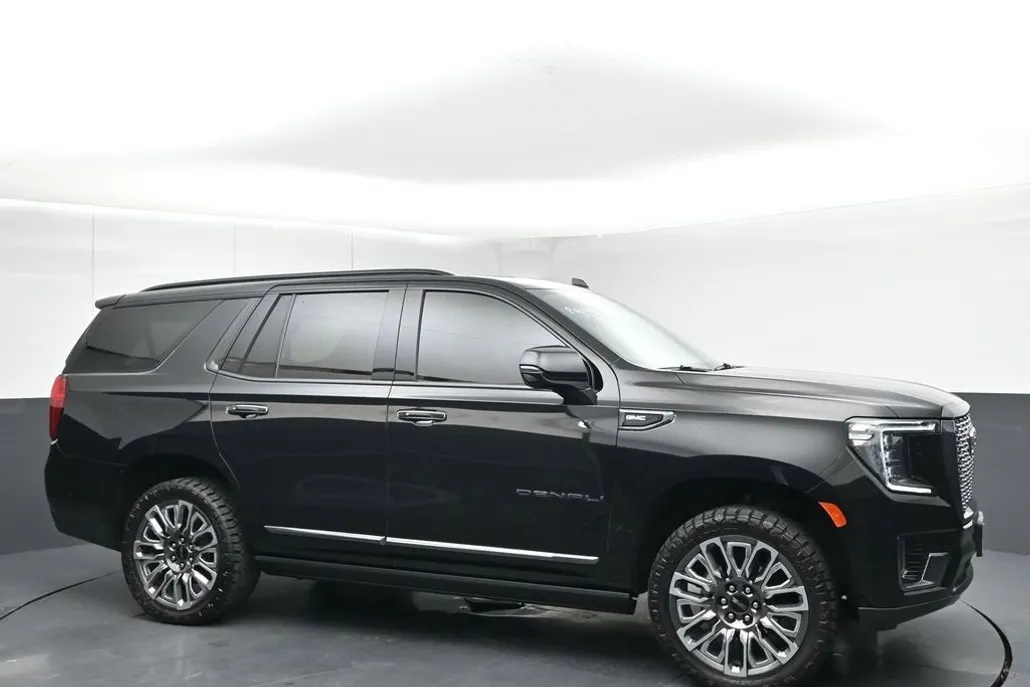 2023 Gmc Yukon Denali Ultimate photo 1