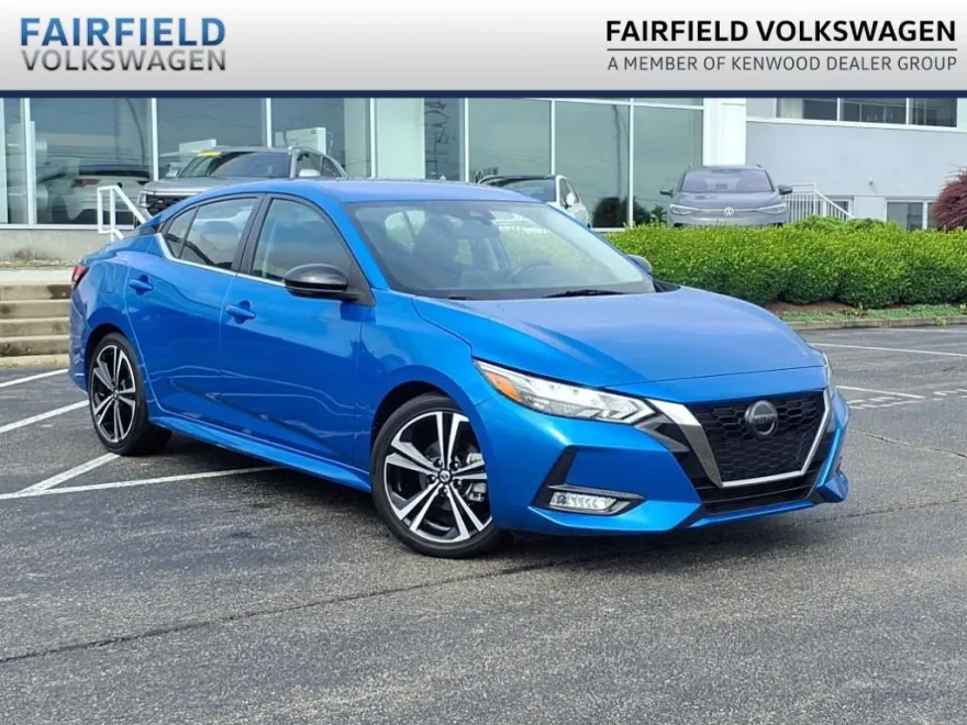 2023 Nissan Sentra SR photo 1
