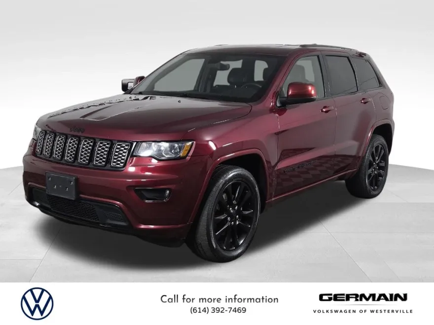 2017 Jeep Grand Cherokee Altitude photo 1