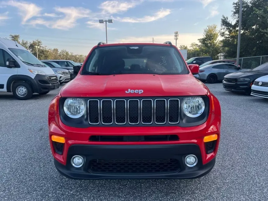 2019 Jeep Renegade Latitude photo 1