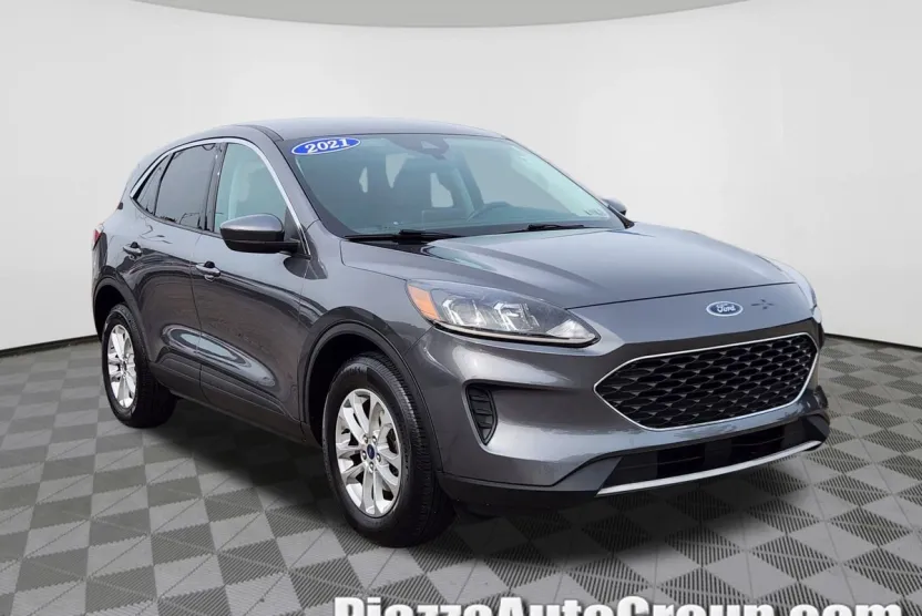 2021 Ford Escape SE photo 1