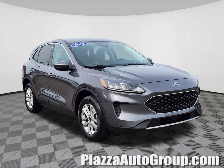 2021 Ford Escape SE photo 1