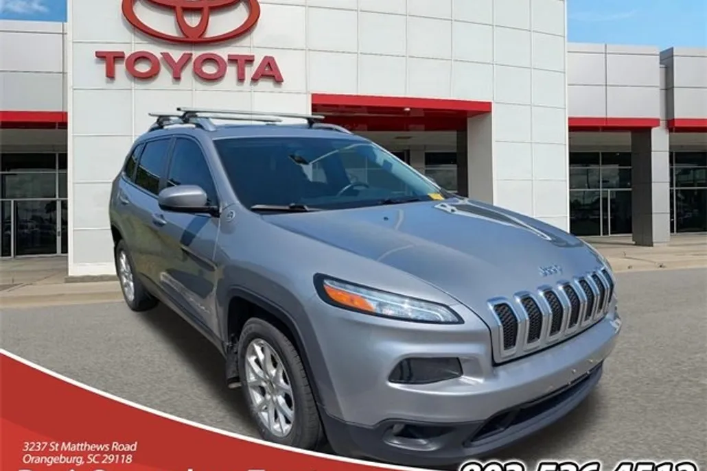 2017 Jeep Cherokee Latitude photo 1
