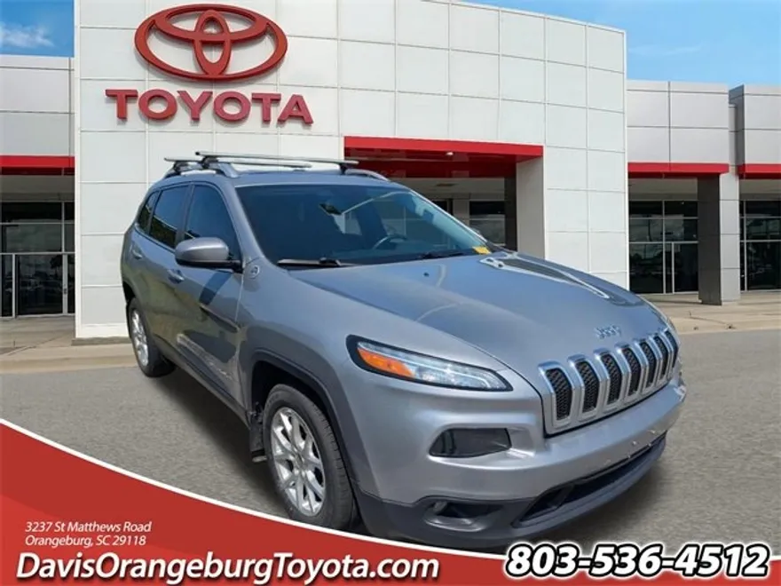 2017 Jeep Cherokee Latitude photo 1