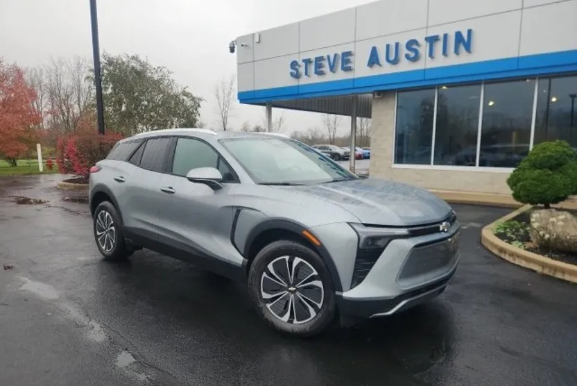 2025 Chevrolet Blazer EV photo 1