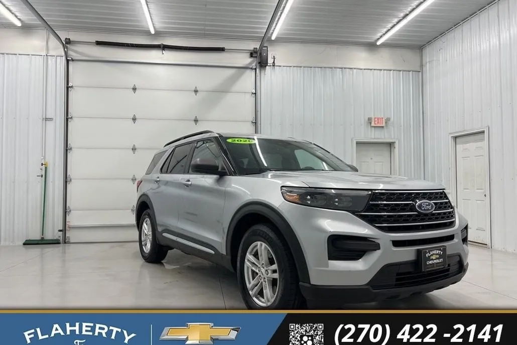 2020 Ford Explorer XLT photo 1