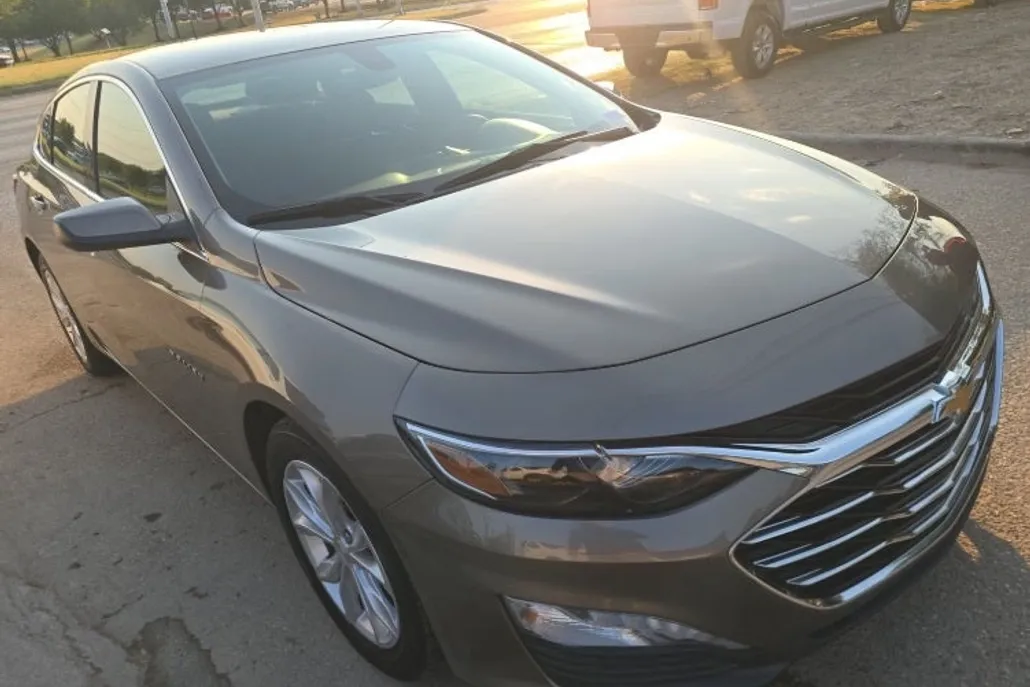 2020 Chevrolet Malibu 1LT photo 1