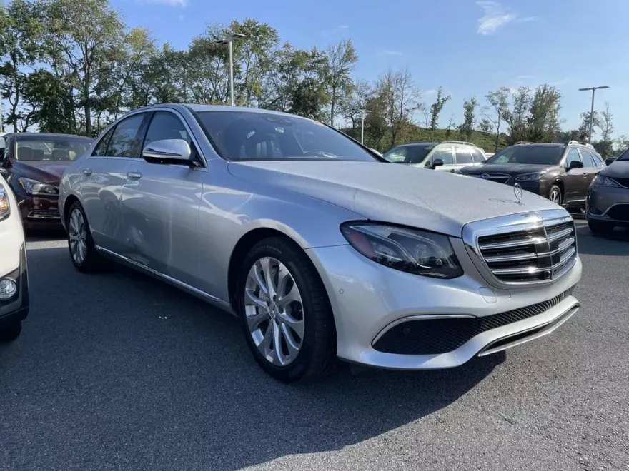 2020 Mercedes Benz E 450 4MATIC photo 1