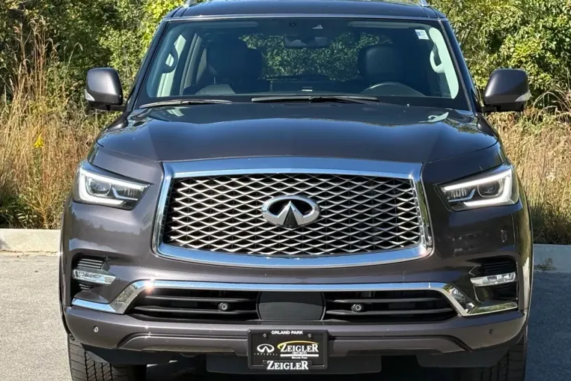 2024 Infiniti QX80 Luxe photo 1