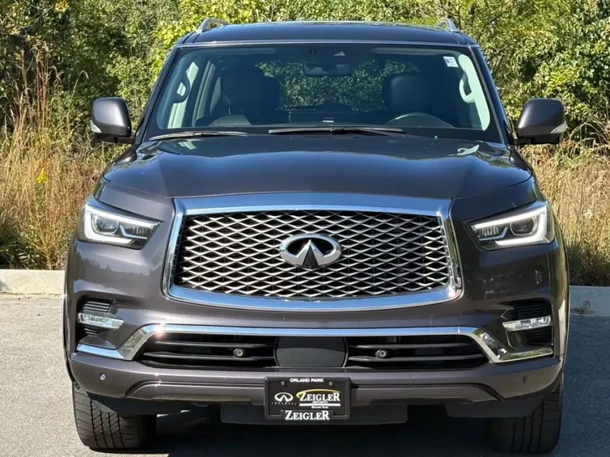2024 Infiniti QX80 Luxe photo 1