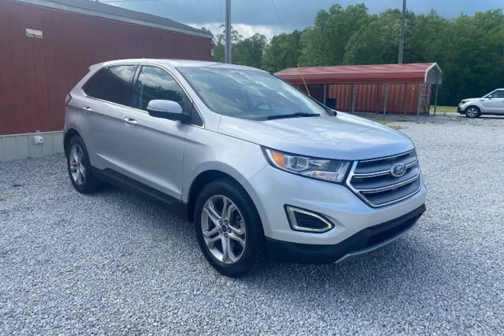2017 Ford Edge Titanium photo 1