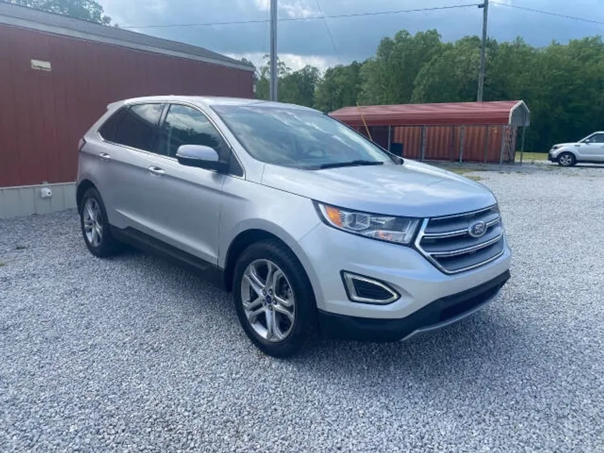 2017 Ford Edge Titanium photo 1