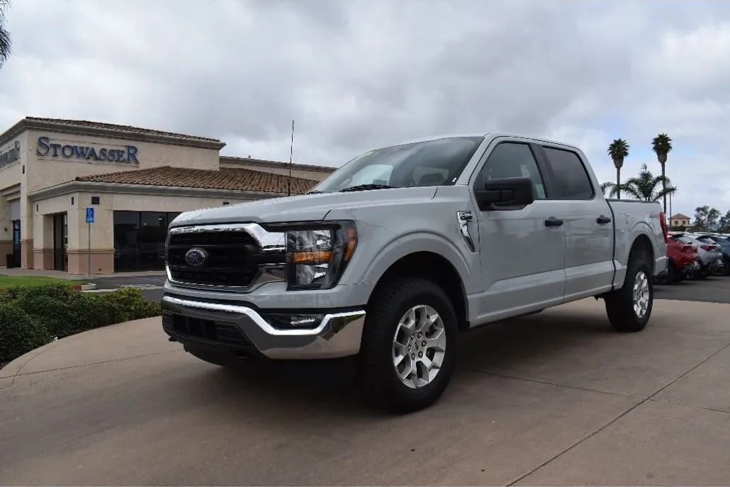 2023 Ford F-150 XL photo 1