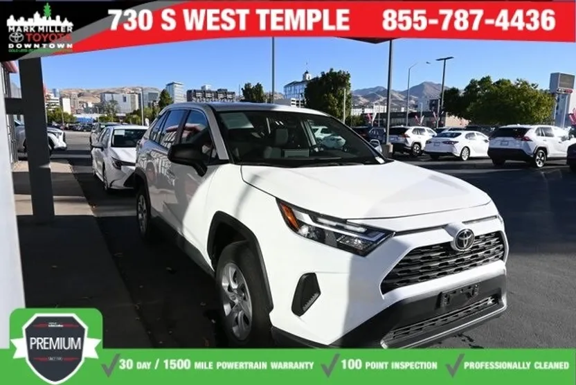 2024 Toyota RAV4 LE photo 1