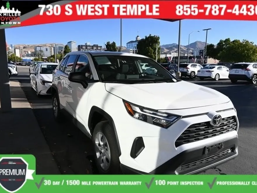 2024 Toyota RAV4 LE photo 1