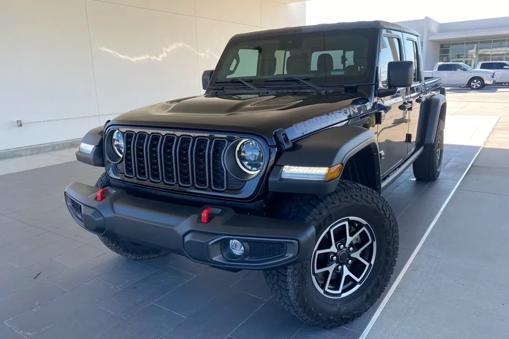 2024 Jeep Gladiator Rubicon photo 1