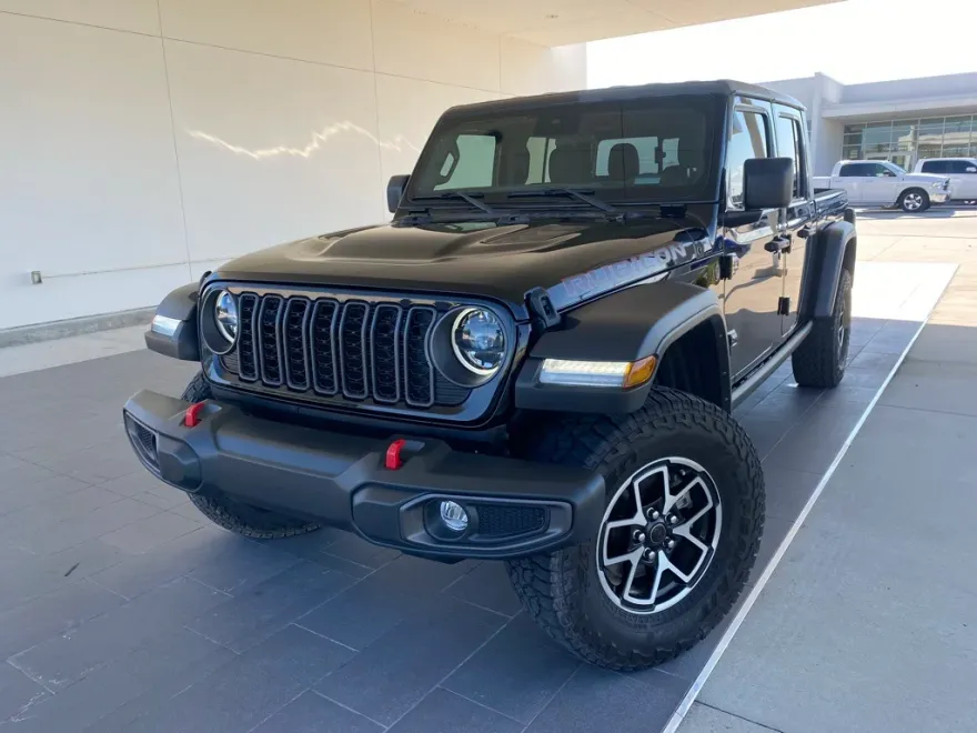 2024 Jeep Gladiator Rubicon photo 1