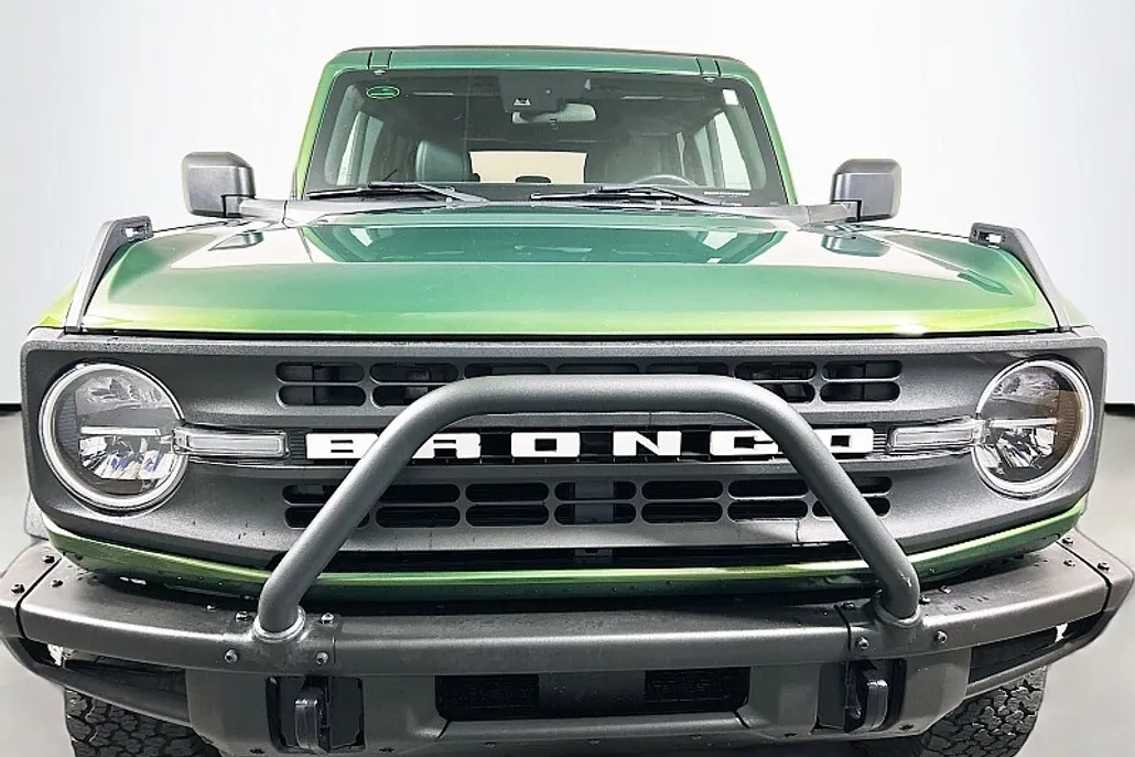 2022 Ford Bronco Black Diamond photo 1