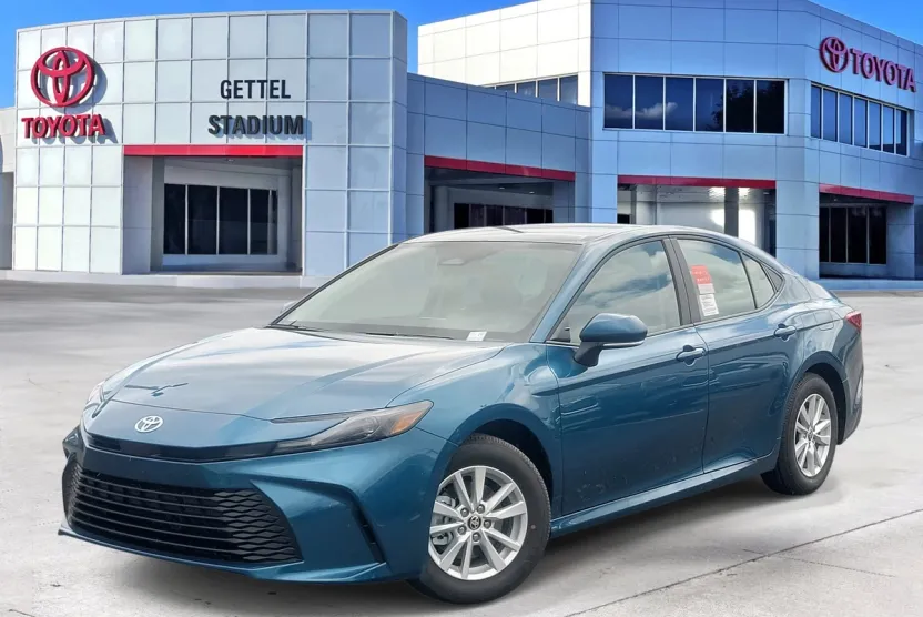 2026 Toyota Camry LE photo 1