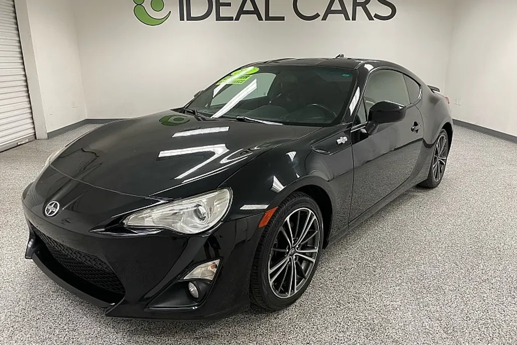 2015 Scion FR-S photo 1