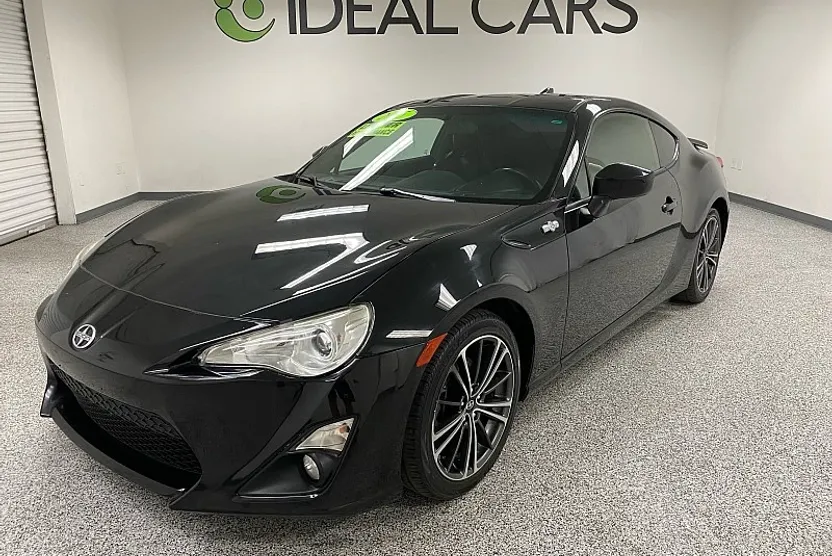 2015 Scion FR-S photo 1