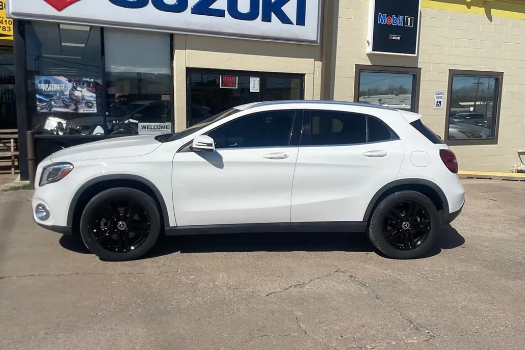 2019 Mercedes Benz GLA 250 4MATIC photo 1