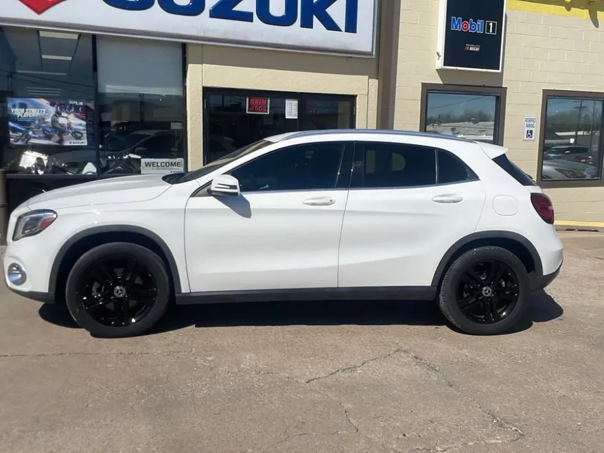2019 Mercedes Benz GLA 250 4MATIC photo 1