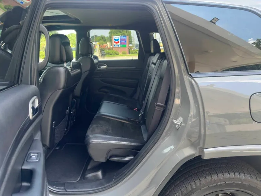 2019 Jeep Grand Cherokee Altitude photo 1