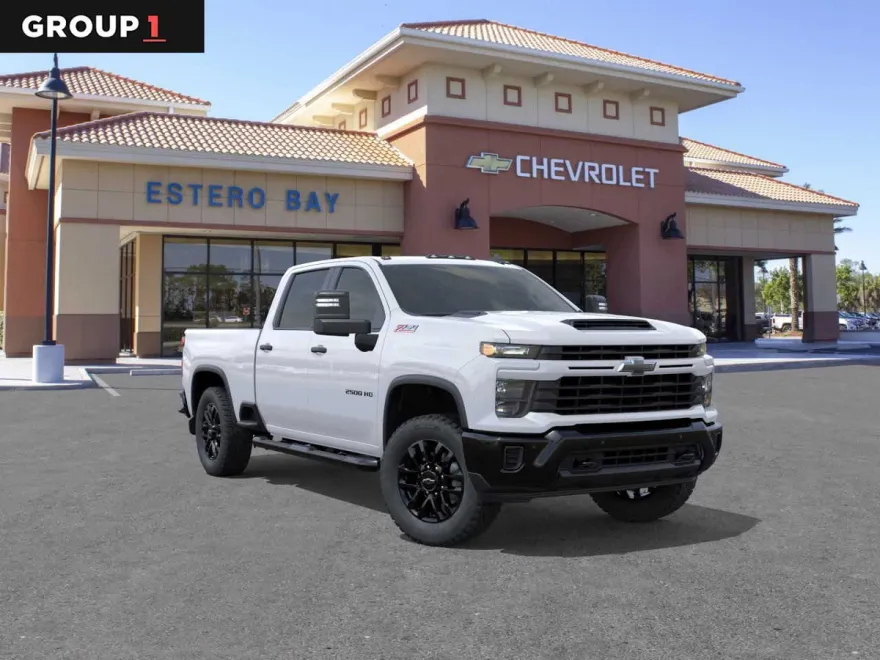 2026 Chevrolet Silverado Custom photo 1