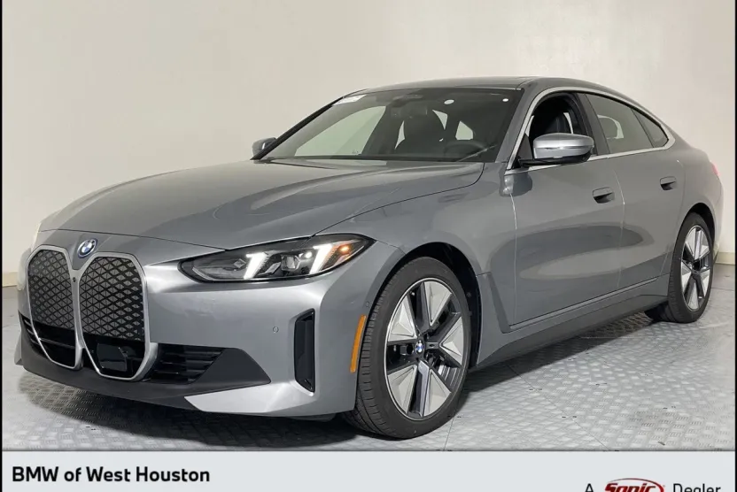 2025 Bmw i4 xDrive40 photo 1