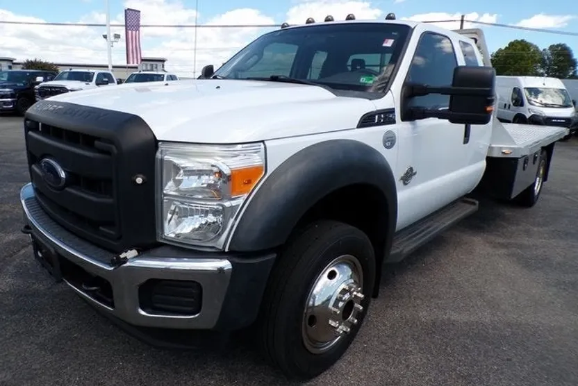 2013 Ford F-550 photo 1