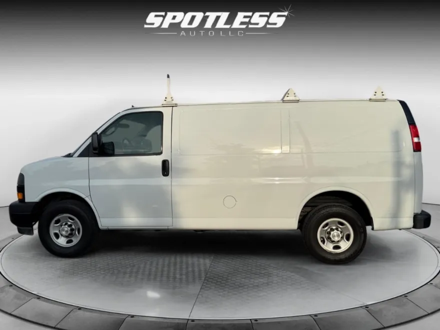 2020 Chevrolet Express 2500 Cargo photo 1