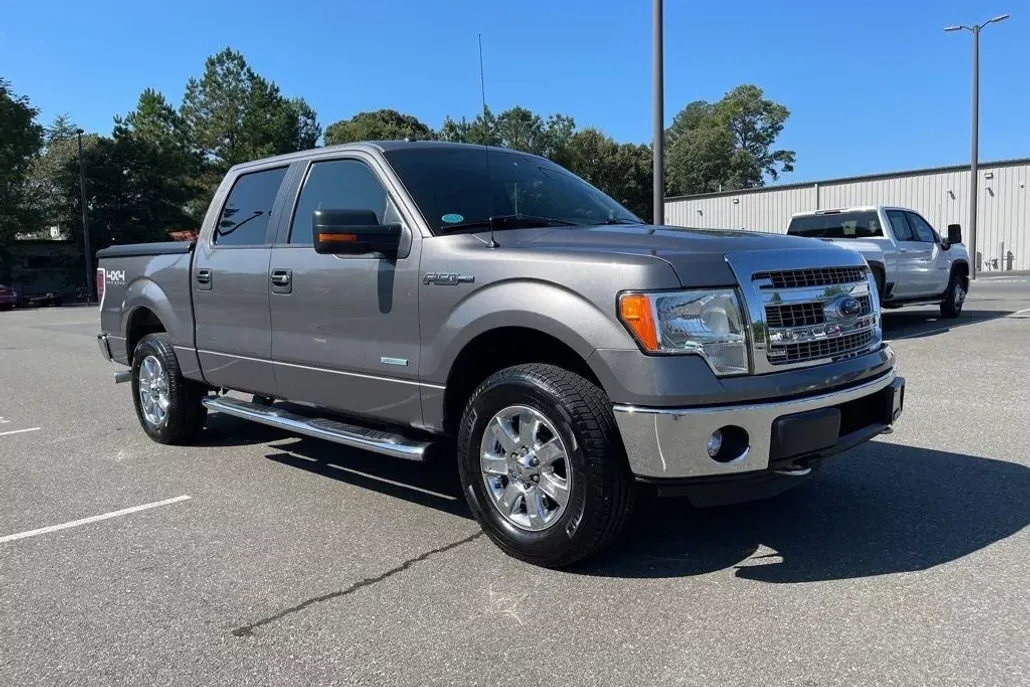 2013 Ford F-150 XLT photo 1