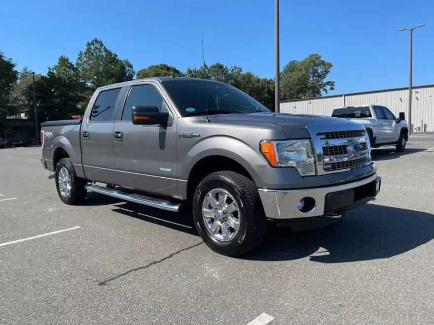 2013 Ford F-150 XLT photo 1