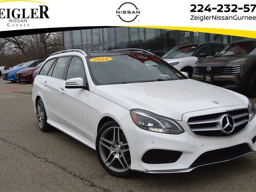 2016 Mercedes Benz E 350 4MATIC photo 1