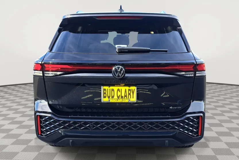 2025 Volkswagen Tiguan SE R-Line Black photo 1