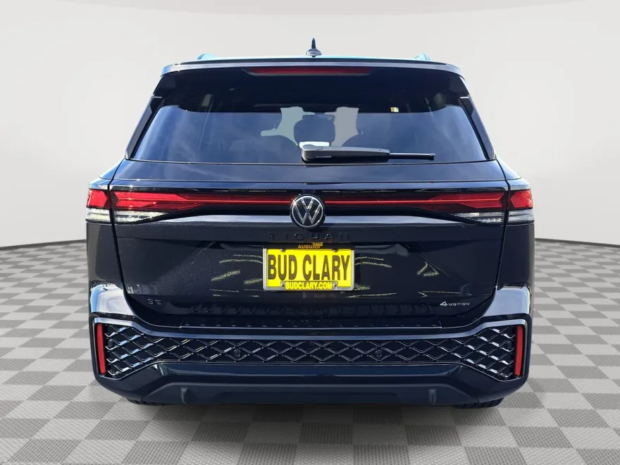 2025 Volkswagen Tiguan SE R-Line Black photo 1