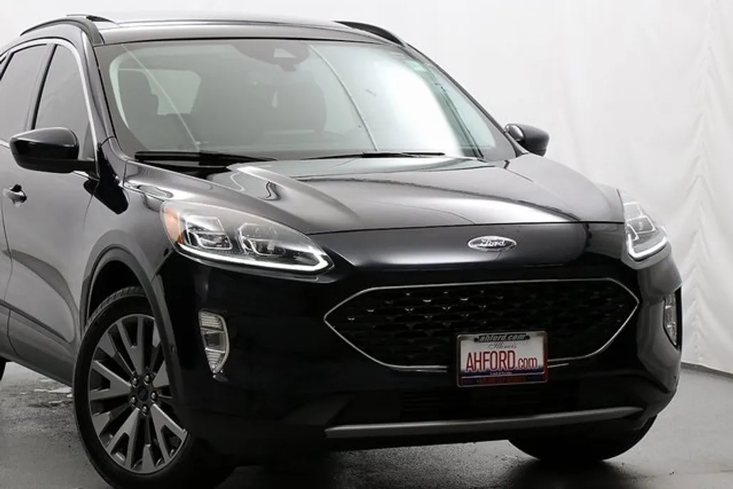 2021 Ford Escape Titanium photo 1