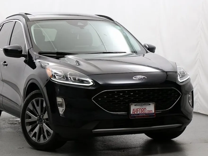 2021 Ford Escape Titanium photo 1