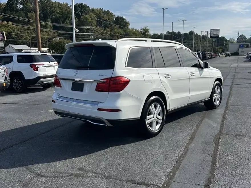2016 Mercedes Benz GL 450 photo 1