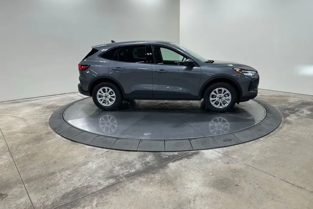 2026 Ford Escape Active photo 1