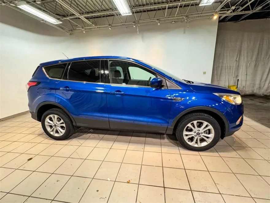 2017 Ford Escape SE photo 1