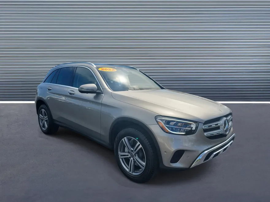 2022 Mercedes Benz GLC 300 photo 1
