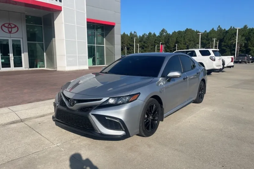 2024 Toyota Camry SE photo 1