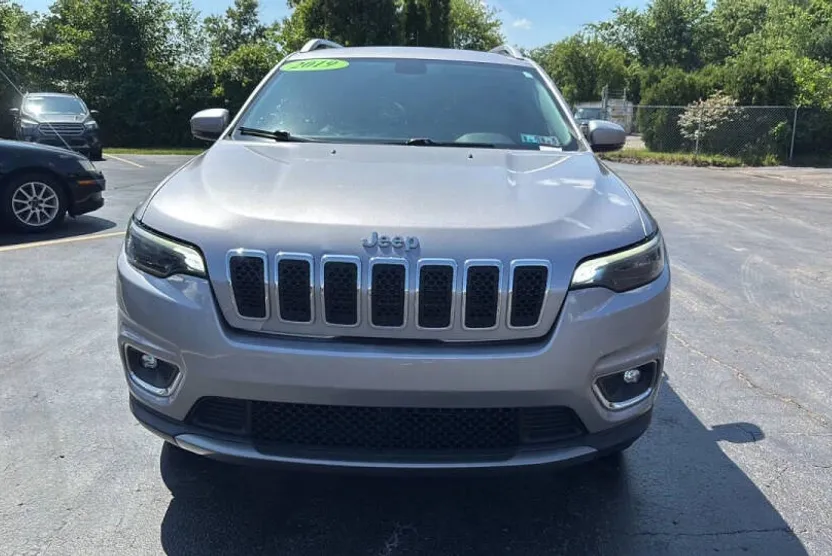 2019 Jeep Cherokee Limited photo 1