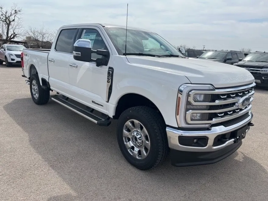 2025 Ford F-250 Lariat photo 1