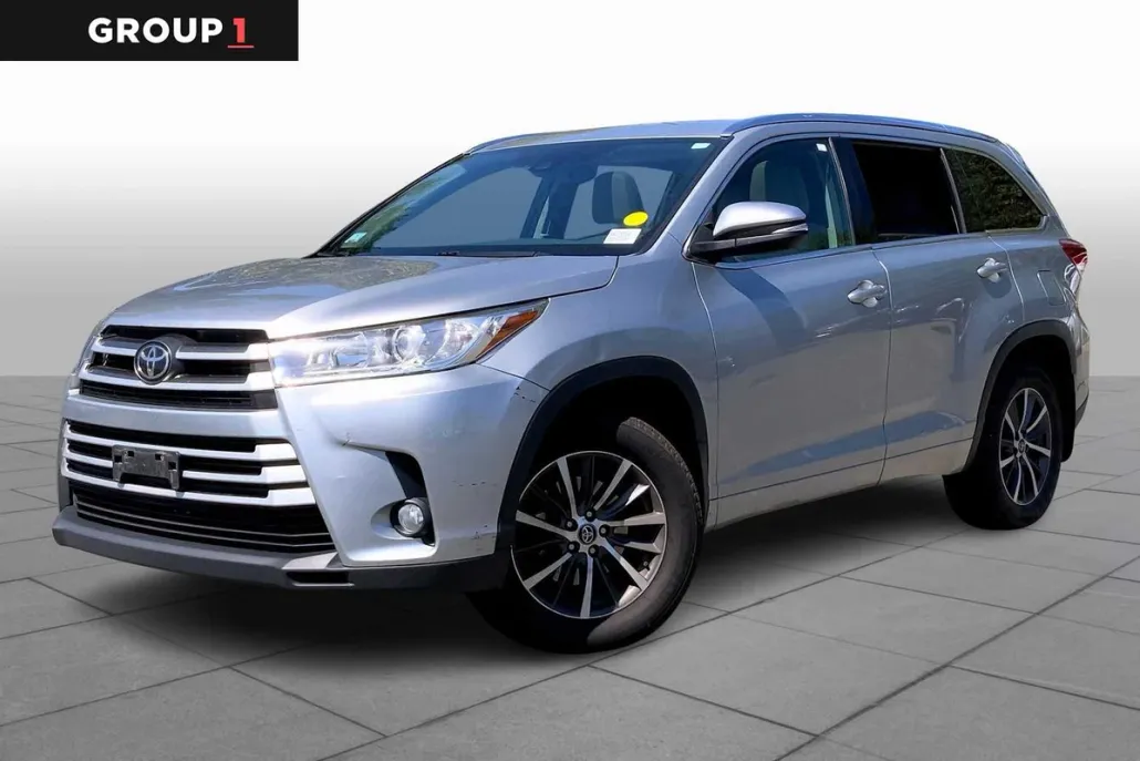 2017 Toyota Highlander XLE photo 1