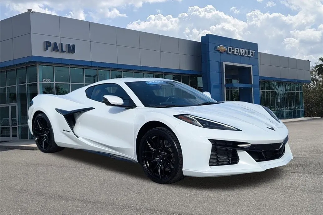2023 Chevrolet Corvette Z06 3LZ photo 1