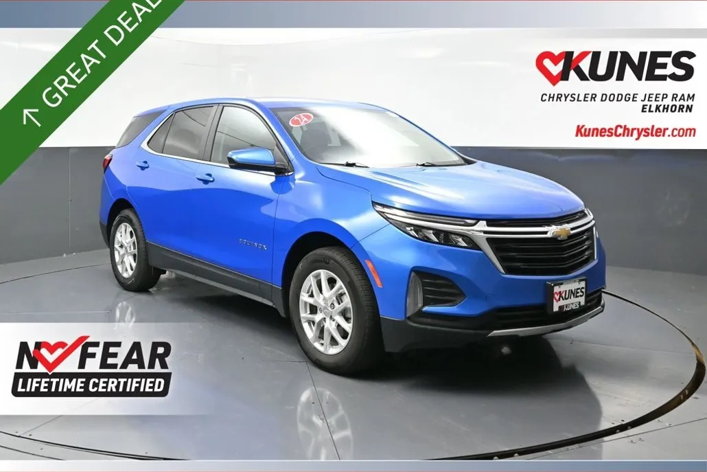 2024 Chevrolet Equinox LT photo 1