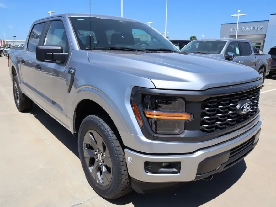 2025 Ford F-150 STX photo 1